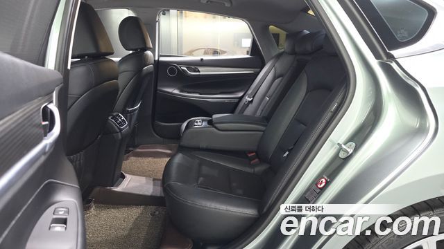 Hyundai Grandeur 2017 — photo 18