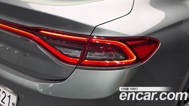 Hyundai Grandeur 2017 — photo 9