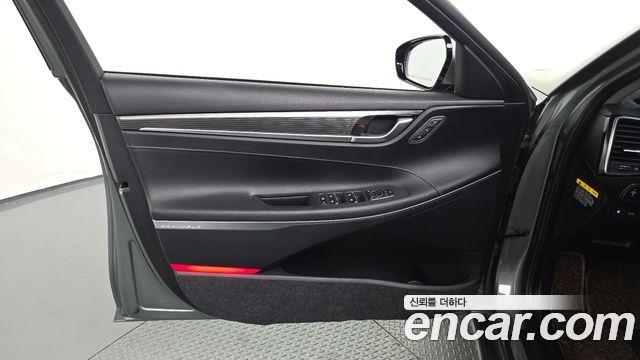 Hyundai Grandeur 2017 — photo 14