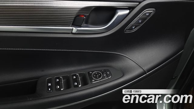 Hyundai Grandeur 2017 — photo 28