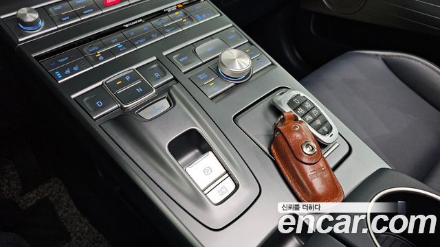 Hyundai Nexo 2023 — photo 12