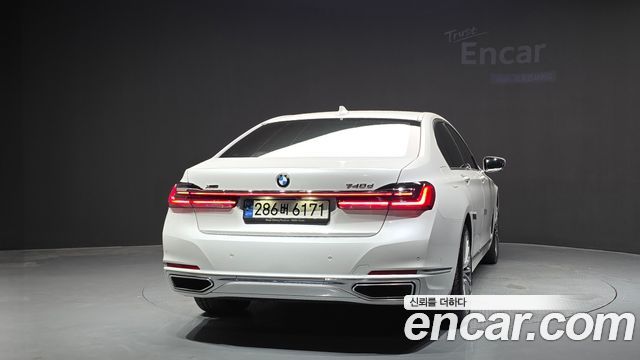 BMW 7-Series 2022 — photo 4