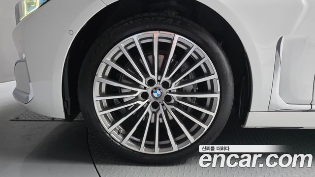 BMW 7-Series 2022 — photo 5
