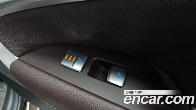 Genesis G70 2021 — photo 19