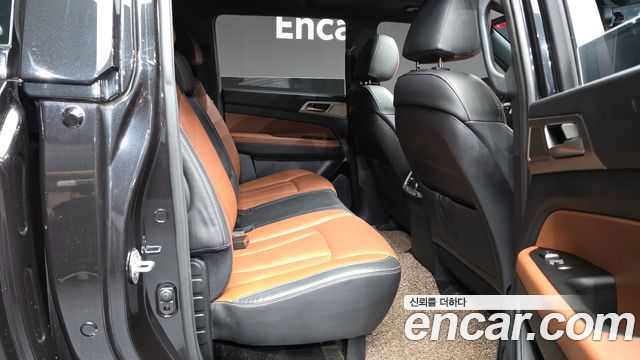 KG Mobility Rexton 2018 — photo 18