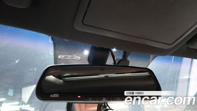 KG Mobility Rexton 2018 — photo 23