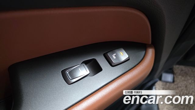 KG Mobility Rexton 2018 — photo 25