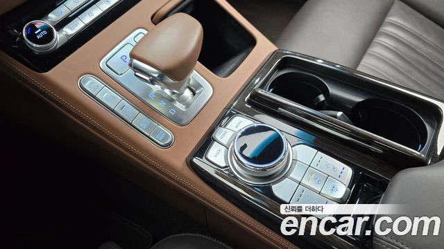 Genesis G90 2020 — photo 12