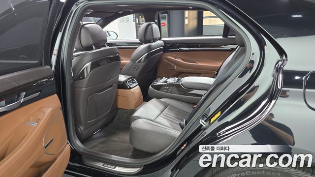 Genesis G90 2020 — photo 17