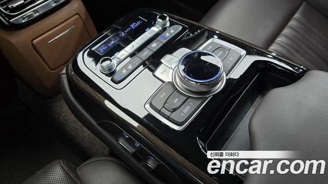Genesis G90 2020 — photo 22