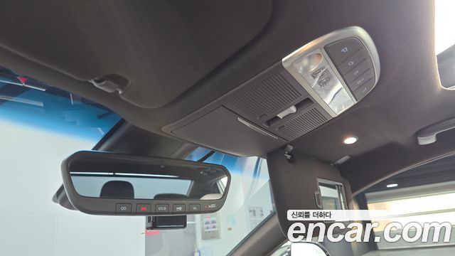 Genesis G90 2020 — photo 23