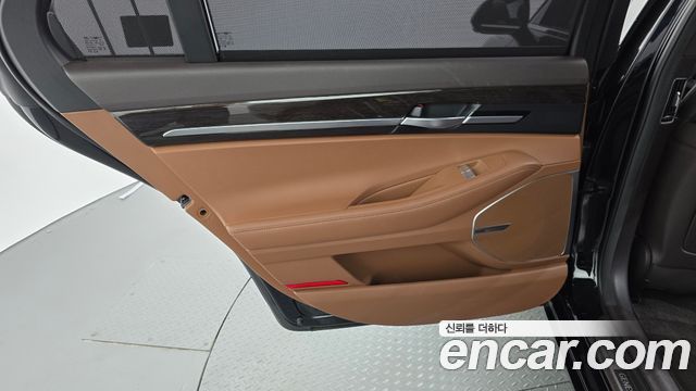 Genesis G90 2020 — photo 15