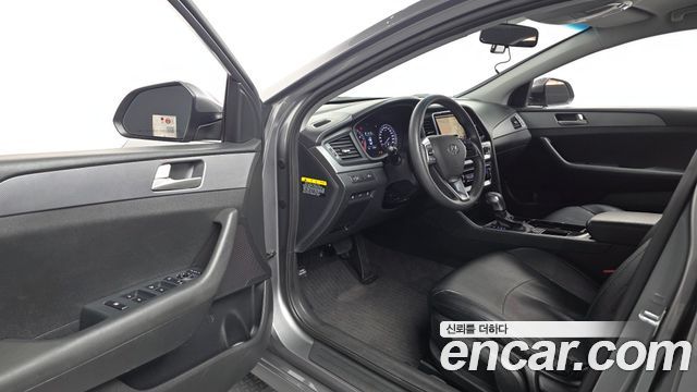 Hyundai Sonata 2018 — photo 13