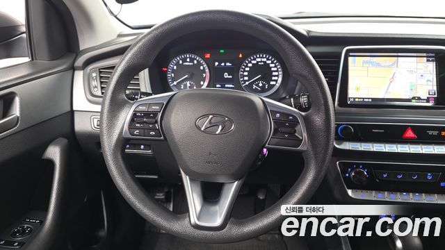 Hyundai Sonata 2018 — photo 19