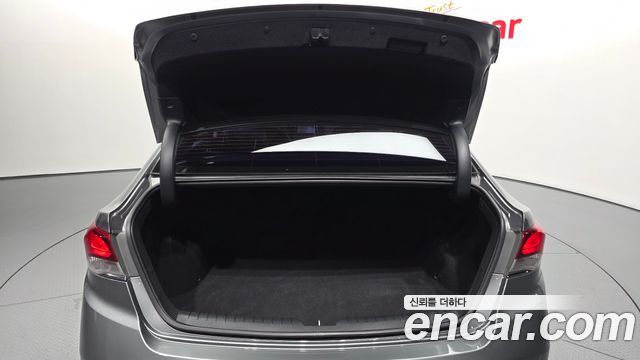 Hyundai Sonata 2018 — photo 25