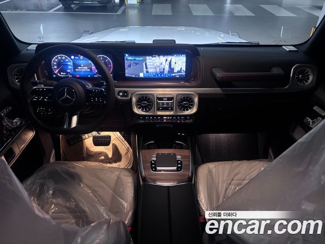 Mercedes-Benz G-Class 2026 — photo 7