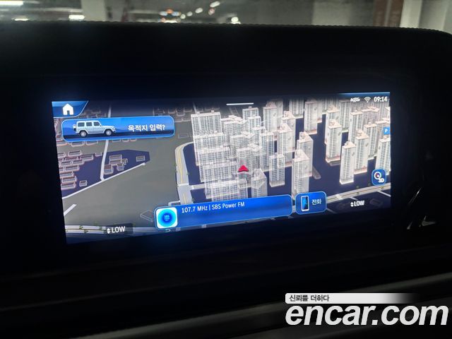 Mercedes-Benz G-Class 2026 — photo 10
