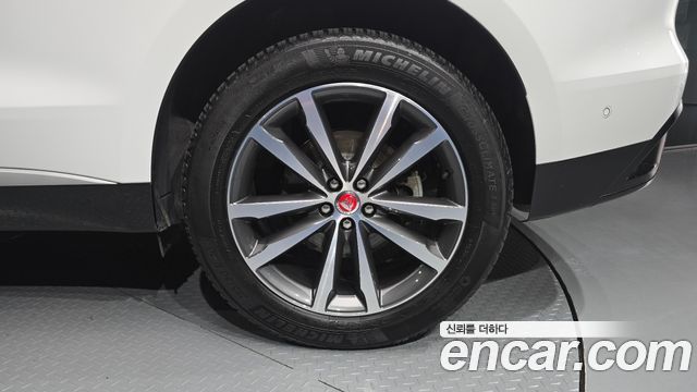 Jaguar F-PACE 2021 — photo 7