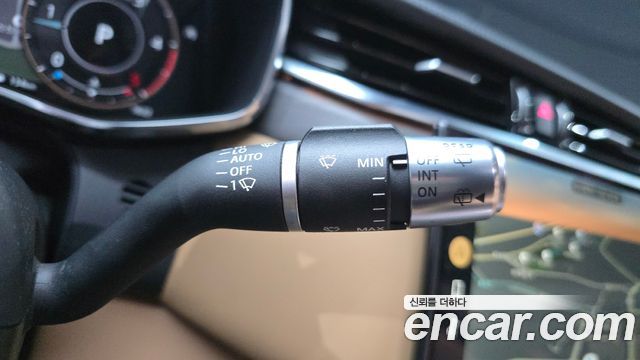 Jaguar F-PACE 2021 — photo 30