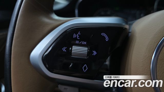 Jaguar F-PACE 2021 — photo 31