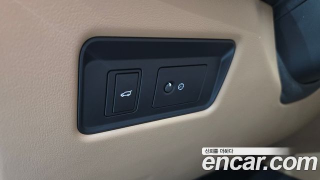 Jaguar F-PACE 2021 — photo 33