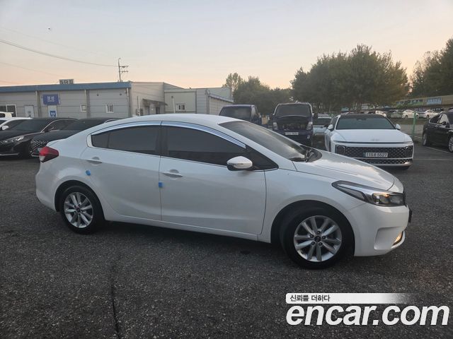 Kia K3 2016 — photo 2