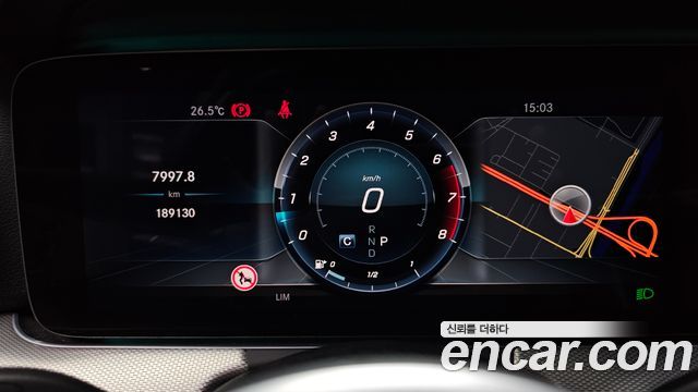 Mercedes-Benz E-Class 2019 — photo 8