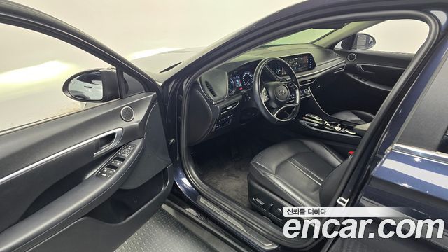 Hyundai Sonata 2021 — photo 11