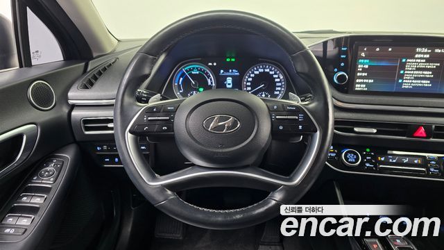 Hyundai Sonata 2021 — photo 13