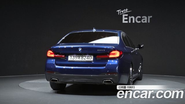 BMW 5-Series 2021 — photo 4