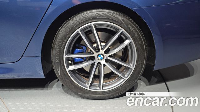 BMW 5-Series 2021 — photo 7