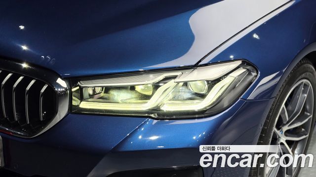 BMW 5-Series 2021 — photo 8