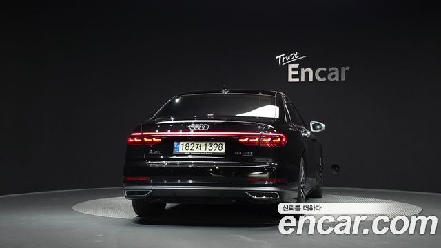 Audi A8 2021 — photo 4