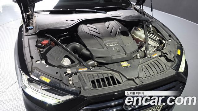 Audi A8 2021 — photo 6