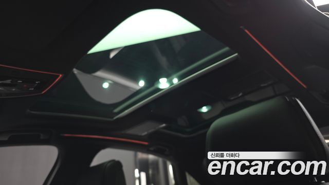 Audi A8 2021 — photo 19