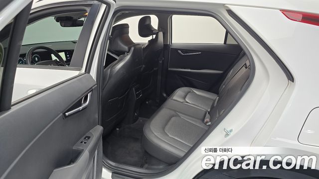 Kia Niro 2022 — photo 17
