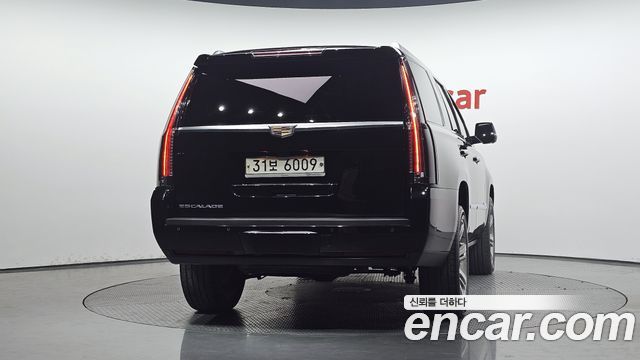 Cadillac Escalade 2019 — photo 4