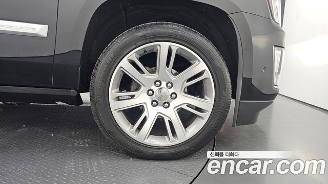 Cadillac Escalade 2019 — photo 7