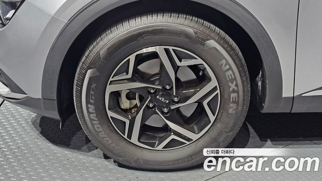 Kia Sportage 2023 — photo 5