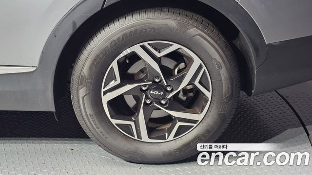Kia Sportage 2023 — photo 7