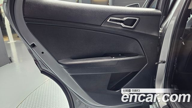 Kia Sportage 2023 — photo 15