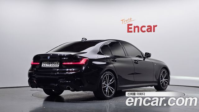 BMW 3-Series 2019 — photo 2