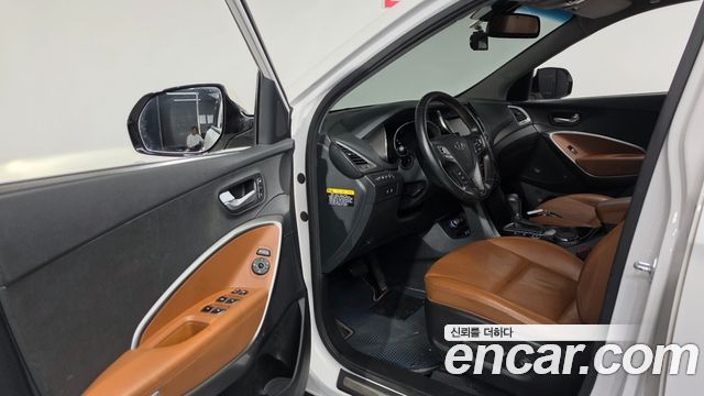 Hyundai Santafe 2016 — photo 13