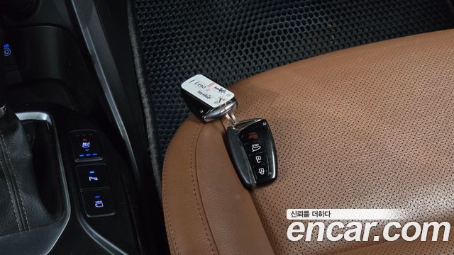 Hyundai Santafe 2016 — photo 21