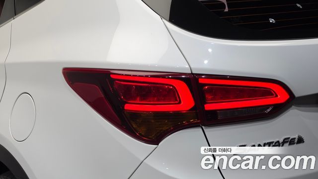 Hyundai Santafe 2016 — photo 9