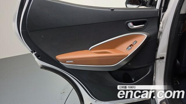 Hyundai Santafe 2016 — photo 15