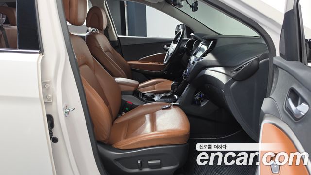 Hyundai Santafe 2016 — photo 16