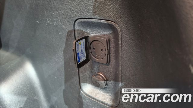 Hyundai Santafe 2016 — photo 31