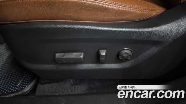 Hyundai Santafe 2016 — photo 32