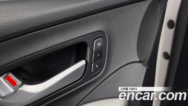 Hyundai Santafe 2016 — photo 33